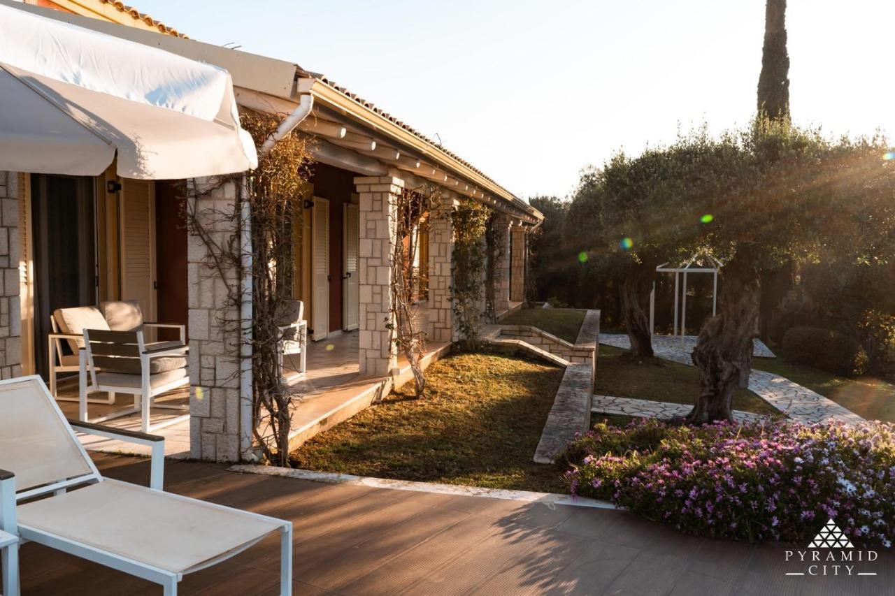 Luxury Villa Aphrodite Agios Spyridon  Exteriör bild